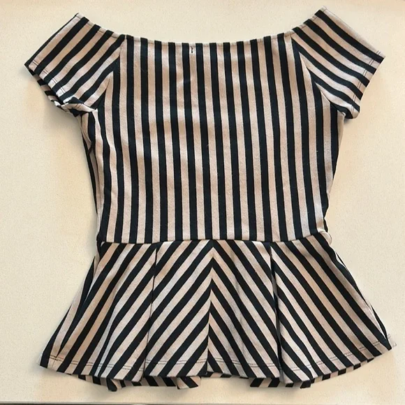 Forever 21 Striped cream and black Peplum Shirt XS - Picture 3 of 5